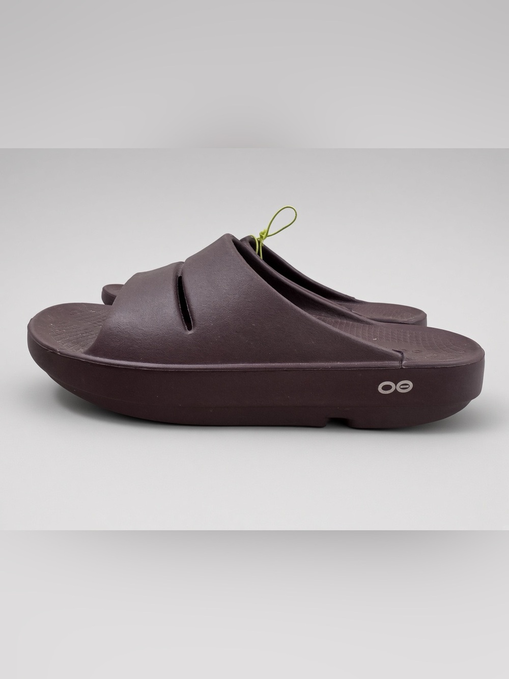OOFOS OOahh Unisex Slide Cabernet M8 W10 Style 1100 NWT